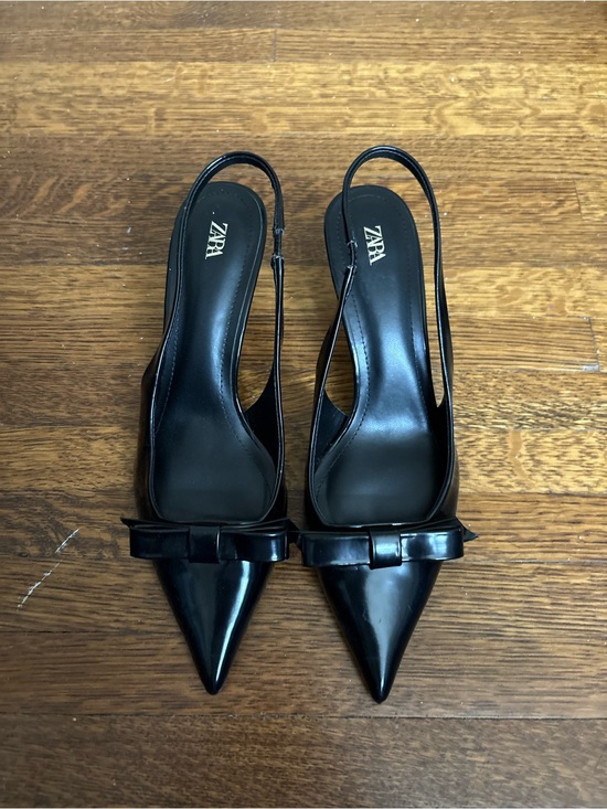 Zara Shoes - Zara Black Pointed Slingback Pumps with Bow Detail